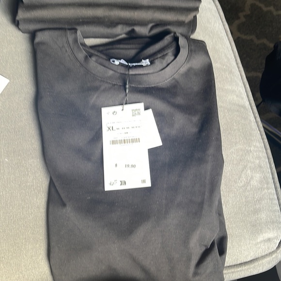 BASIC SLIM FIT T-SHIRT - Picture 9 of 10